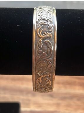 Danecraft Engraved Silver Floral Motif Women's Bangle Bracelet